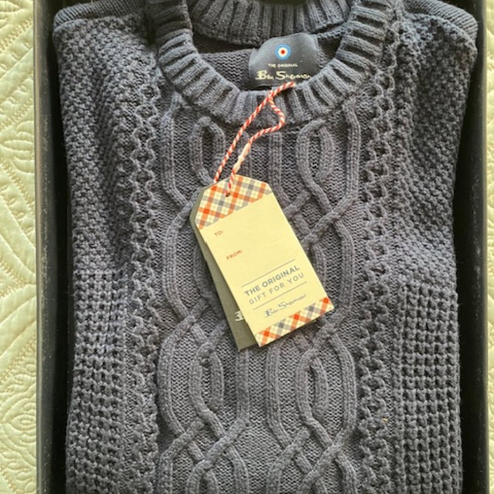 Ben Sherman Cable Knit Men's Sweater Size Medium